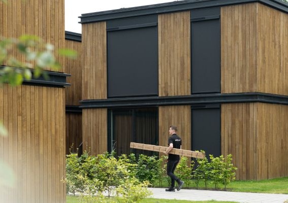 Verduurzaamt u via de ISDE? Voorkom hittestress met projectzonwering